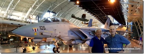Tonet and David in front of the F-14 at the Smithsonian's Udvar-Hazy Center